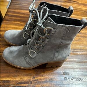 Gray Sorel WaterProof Lace-Up Ankle Boots